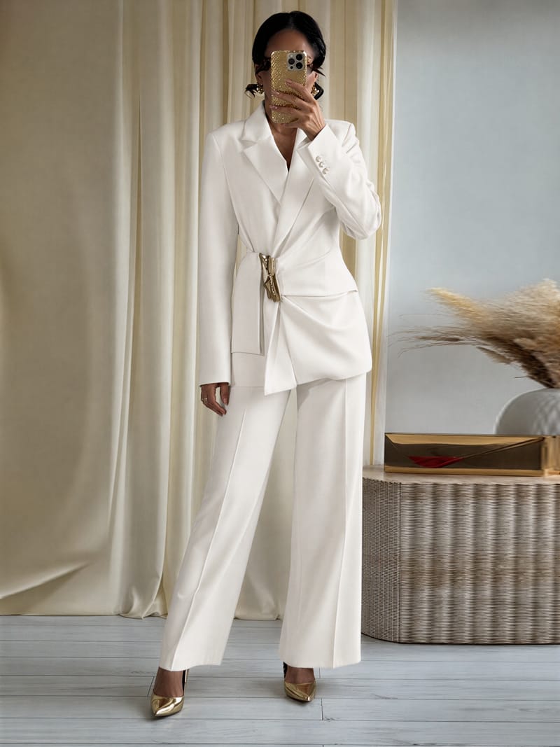Conjunto em Alfaiataria com Blazer Transpassado e Calça Wide Leg - Dara