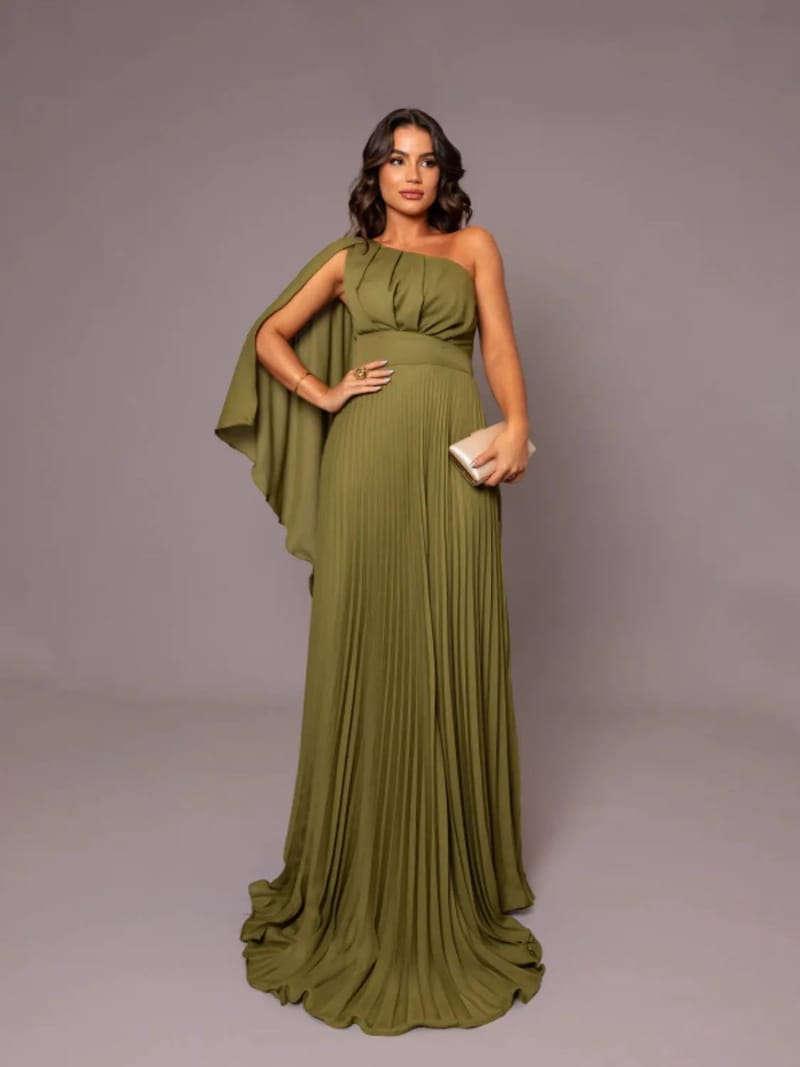 Vestido Longo de Festa com Capa no Ombro e Saia Plissada - Gabriella